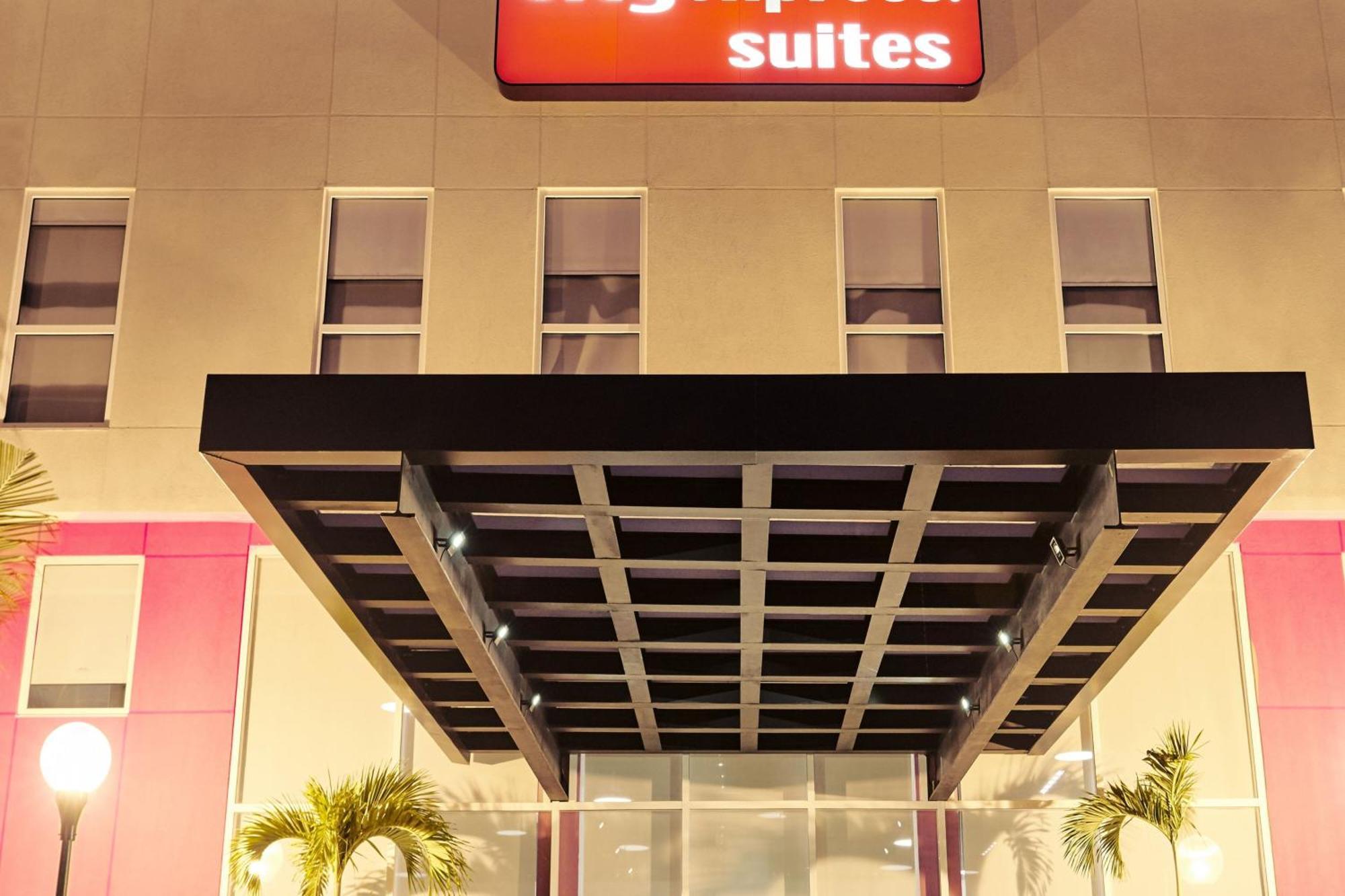 City Express Suites By Marriott Silao Aeropuerto Exterior photo